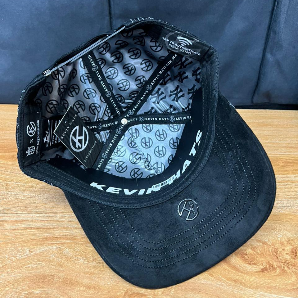 NY CALAVERA BORDAD CON FLAMAS NEGRA BIGG BOSS