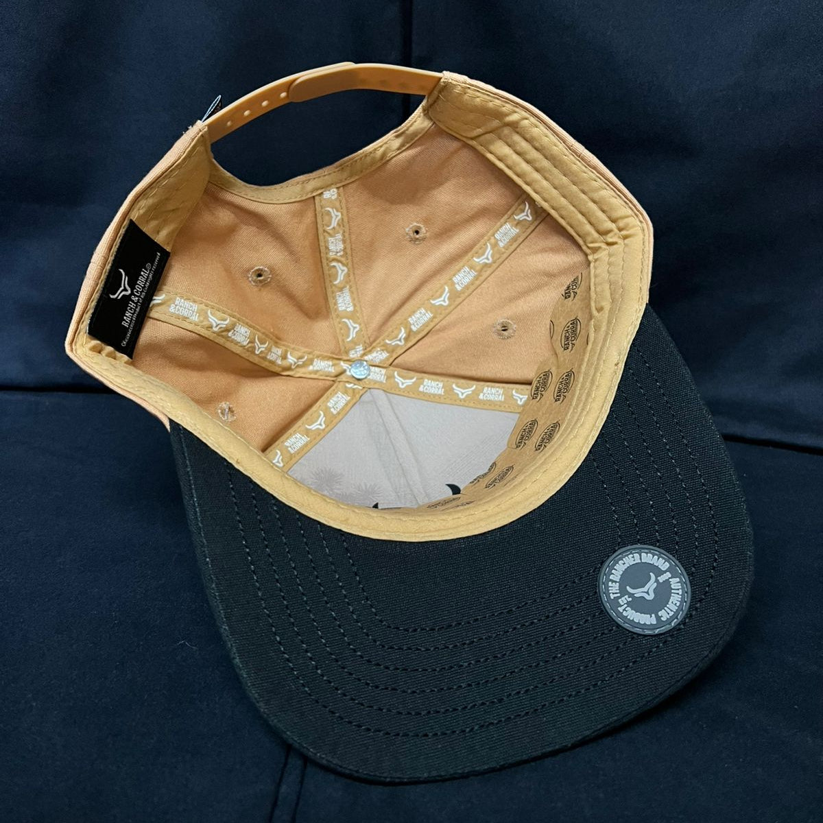 CABALLO PARTNER NEGRA Y CAFE RANCH AND CORRAL