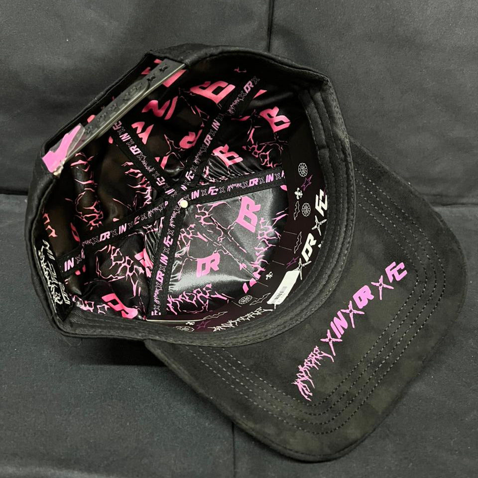 DREAMER HATS X INNEDIT X FC ROSA CON CAJA