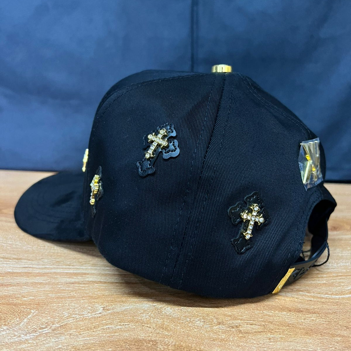 LA BLACK DETALLES DORADOS BIGG BOSS