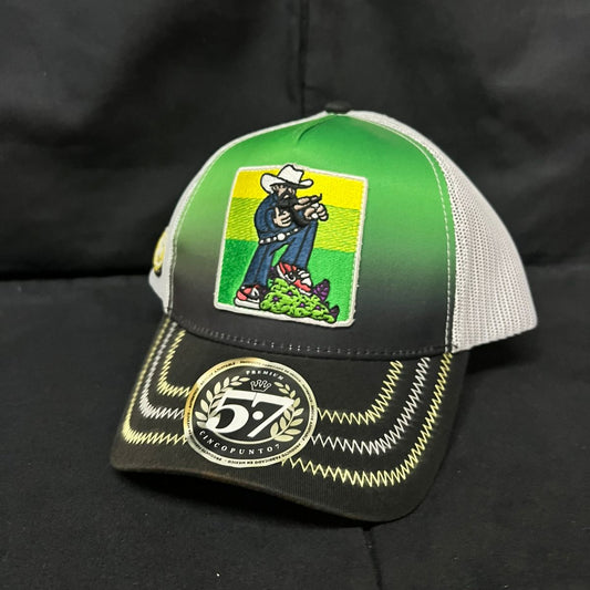 SICARIO CON TENIS VERDE 5.7