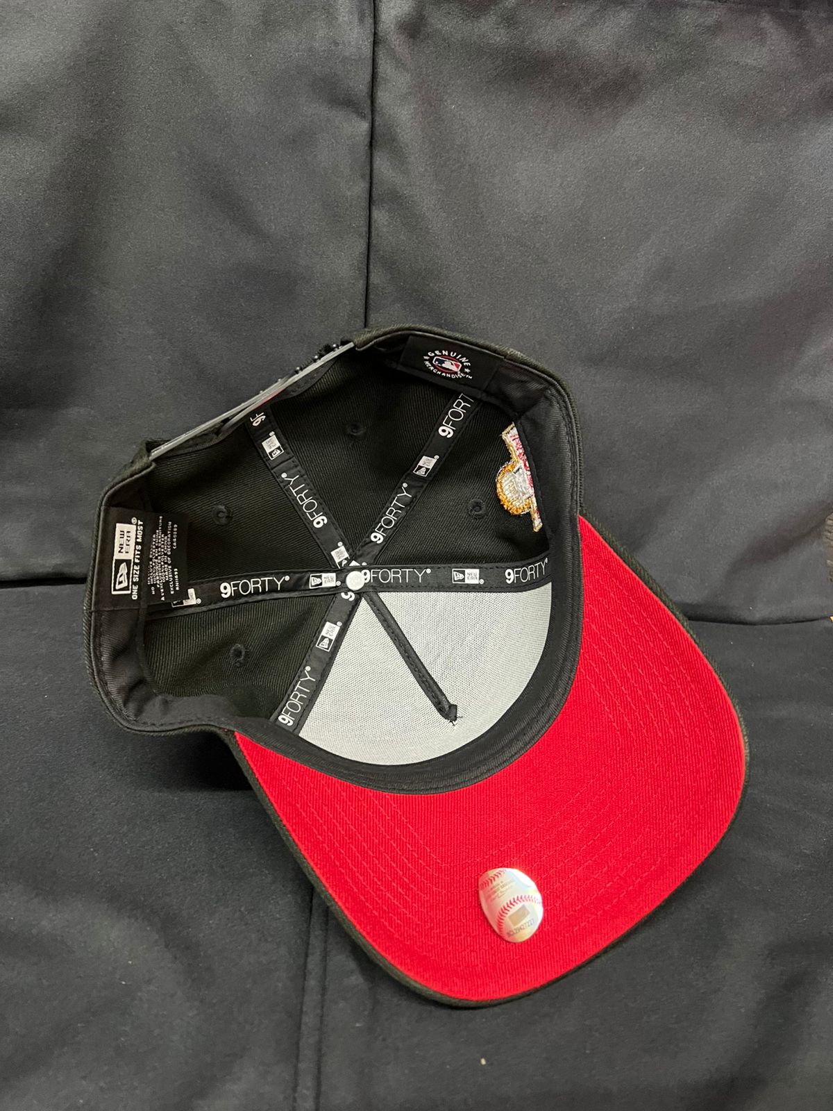 NEW YORK YANKEES NEGRA CORAZON NEW ERA