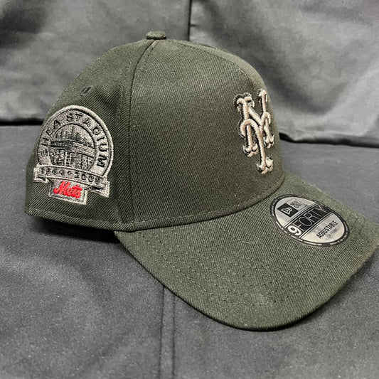 NEW YORK METS NEGRA LOGO PLATEADO NEW ERA