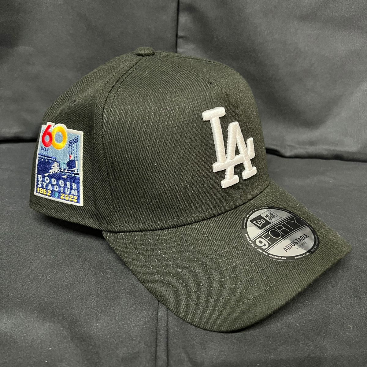 LOS ANGELES DODGERS  LOGO BLANCO NEGRA NEW ERA