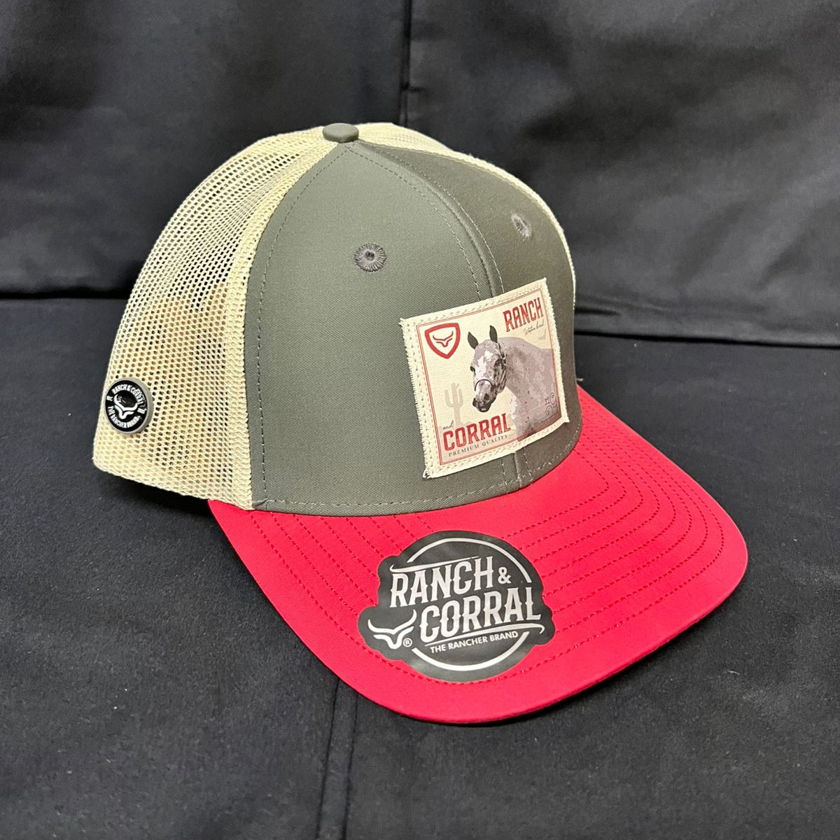 CABALLO BLANCO GORRA ROJO Y GRIS RANCH AND CORRAL
