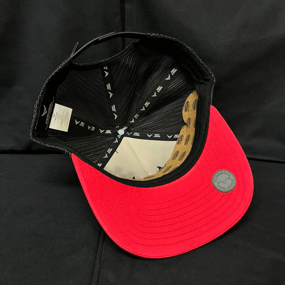 MOTOCROSS GRIS Y ROJO RANCH AND CORRAL