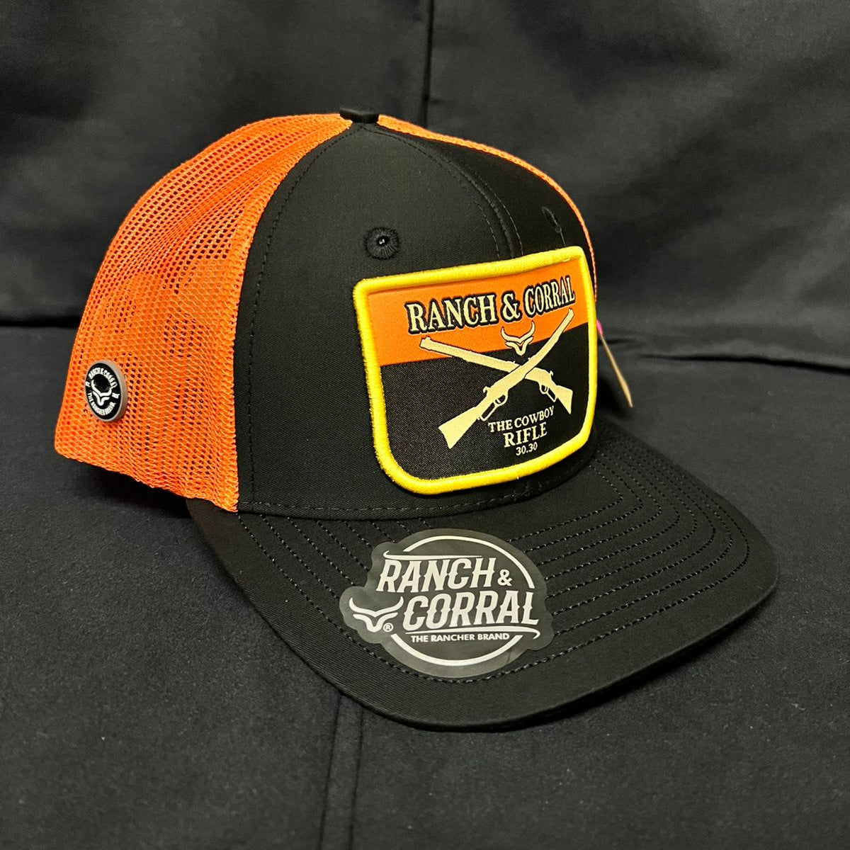 COWBOY RIFLE NARANJA Y NEGRO RANCH AND CORRAL