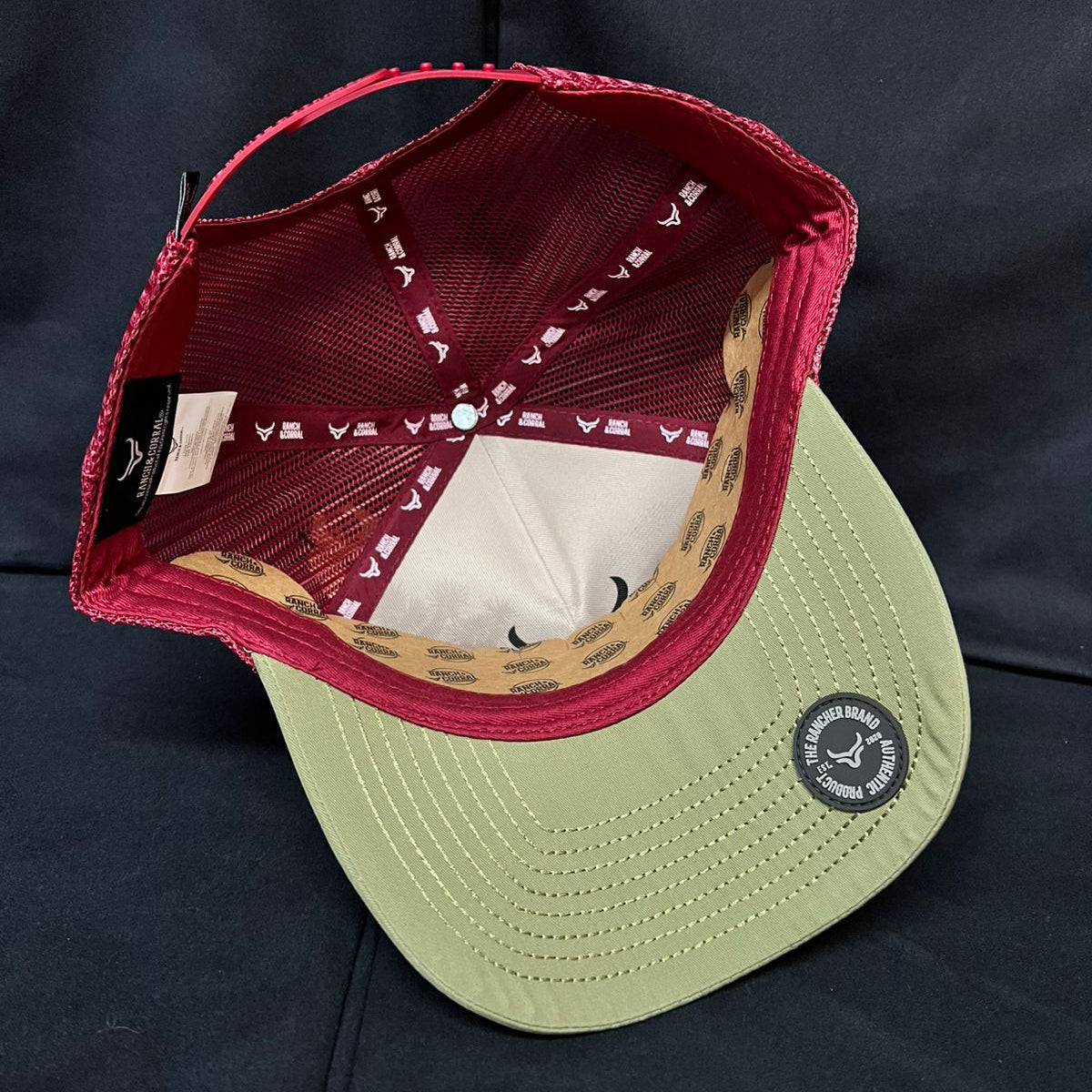 OUTDOORS MONTAÑA  BEIGE Y VERDE RANCH AND CORRAL