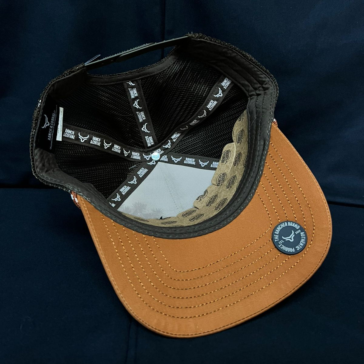 DESIERTO COYOTE NARANJA Y BEIGE RANCH AND CORRAL