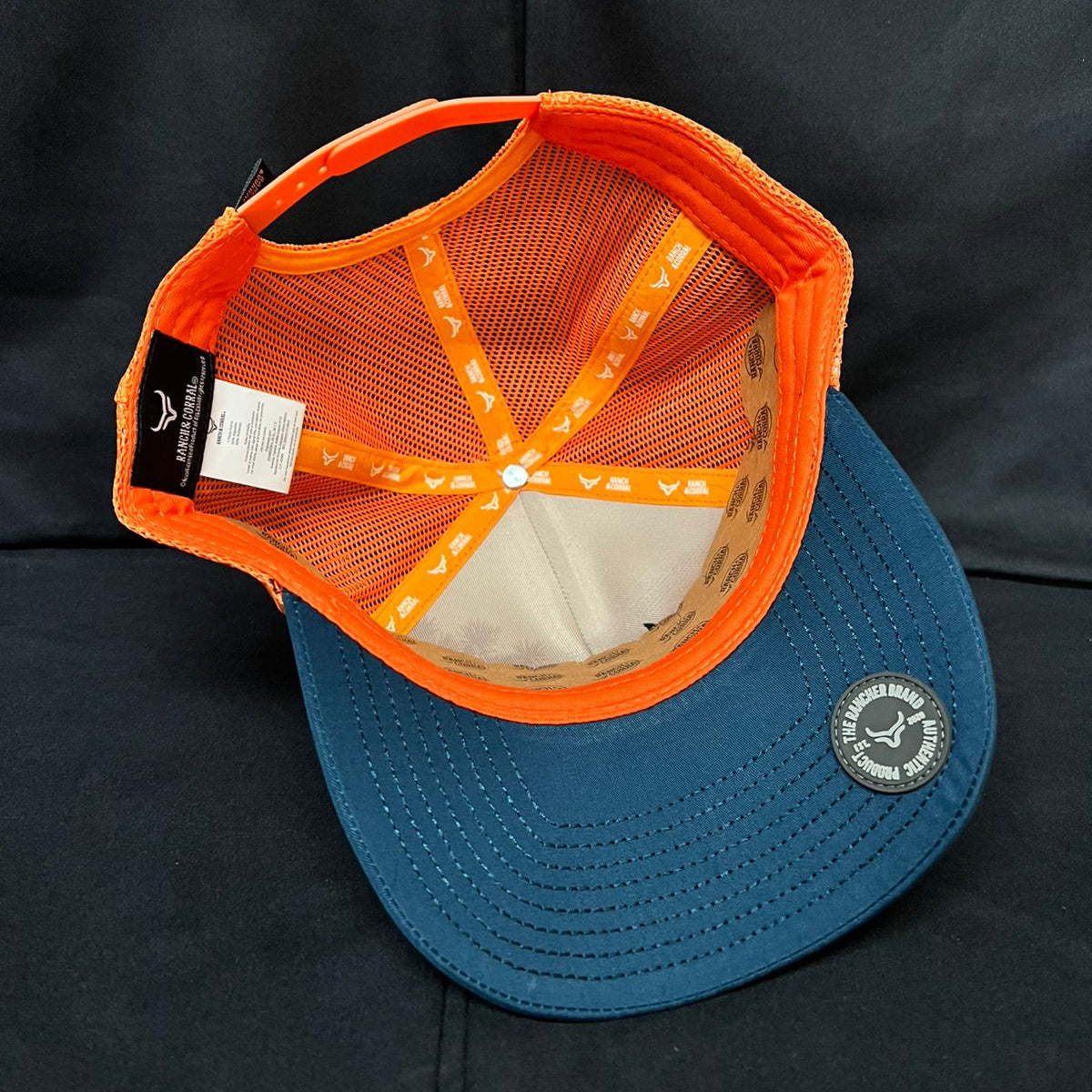 RED ANGUS AZUL Y NARANJA RANCH AND CORRAL