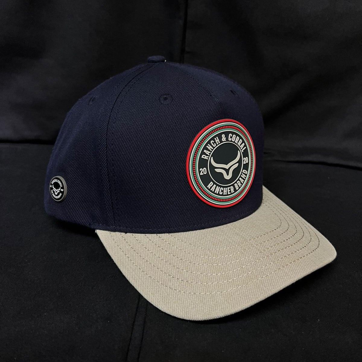 LOGO AZUL Y GRIS RANCH AND CORRAL