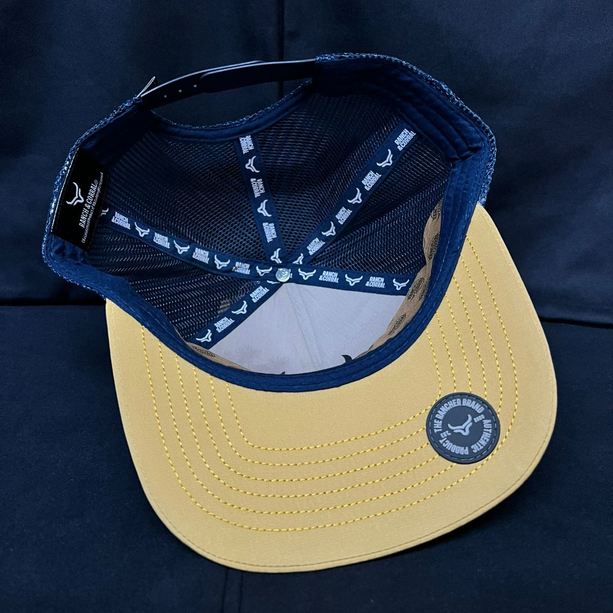 CHIVO AZUL Y AMARILLO RANCH AND CORRAL