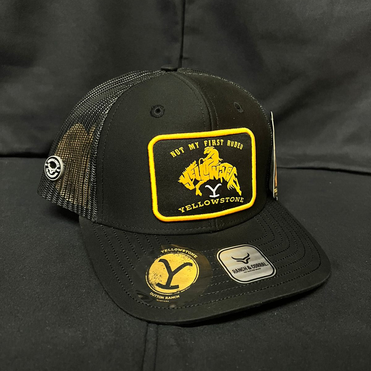 YELLOWSTONE SILUETA NEGRA RANCH AND CORRAL