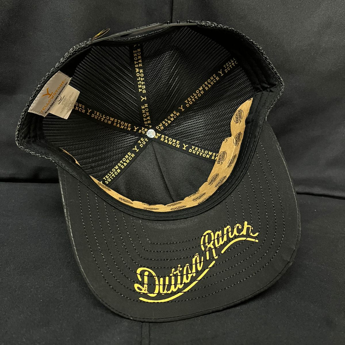 YELLOWSTONE SILUETA NEGRA RANCH AND CORRAL