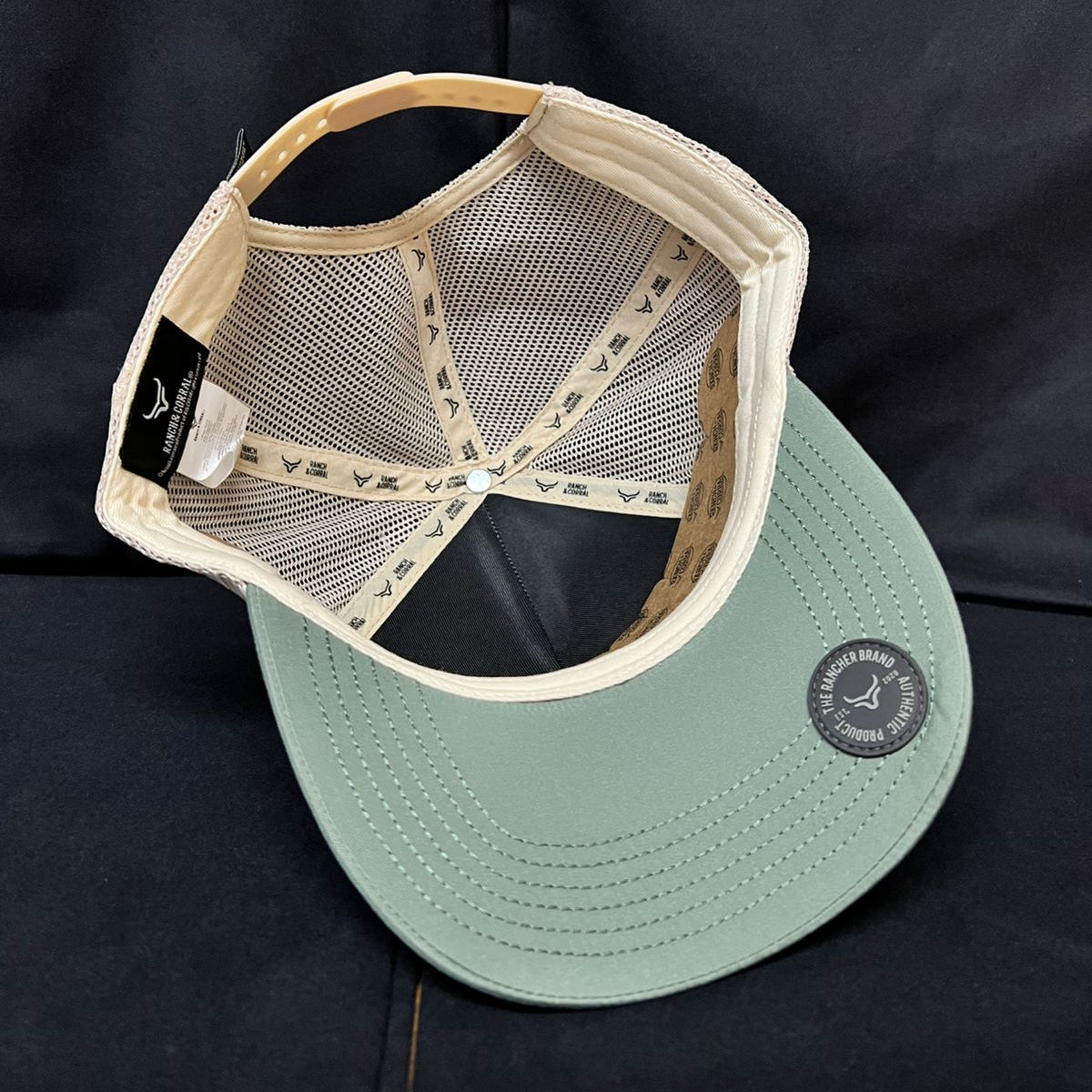 CUCO RAYA NARANJA Y VERDE RANCH AND CORRAL