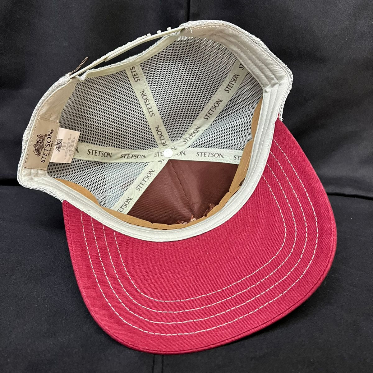 STETSON GRIS Y ROJA RANCH AND CORRAL