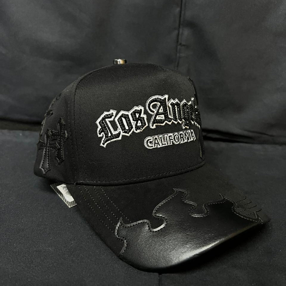 LOS ANGELES TOTAL BLACK BIGG BOSS