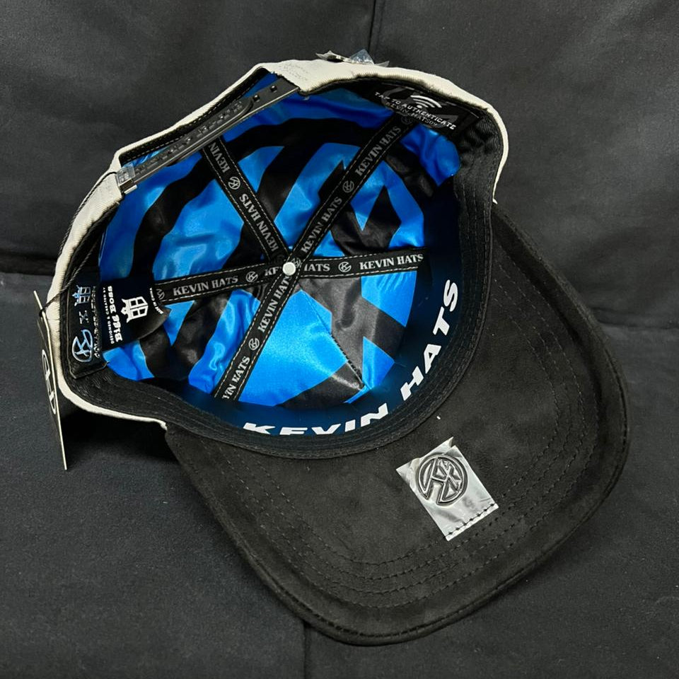 NY ESTATUA GRIS BIGG BOSS