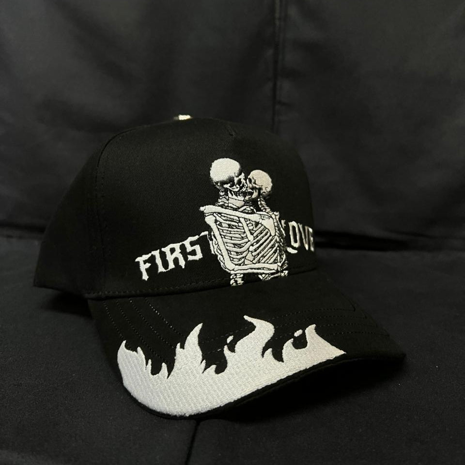 CALABERAS ENAMORADAS NEGRO ACE HATS