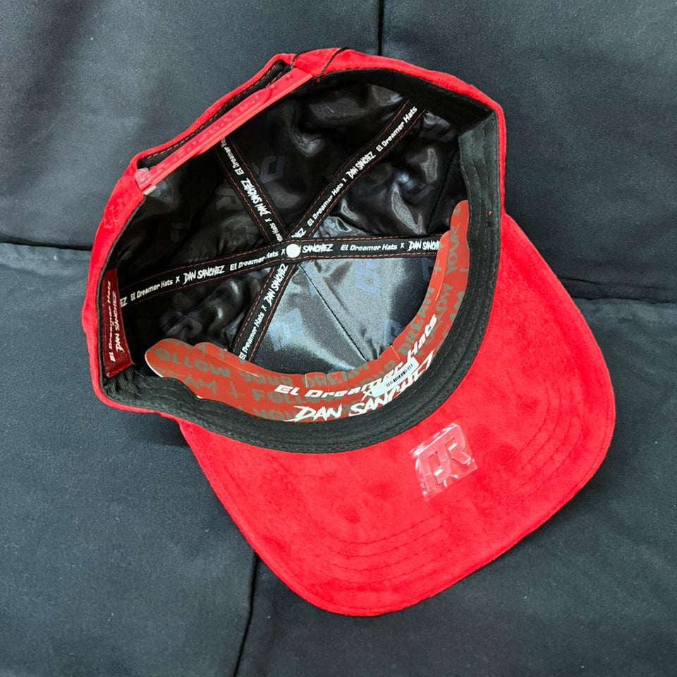 EL DREAMER HATS X DAN SANCHEZ ROJO CAJA Y CUBREPOLVO