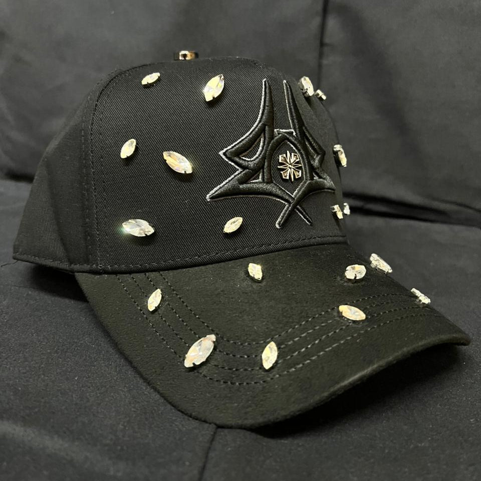 DIAMANTES NEGRO BAEZ CAPS