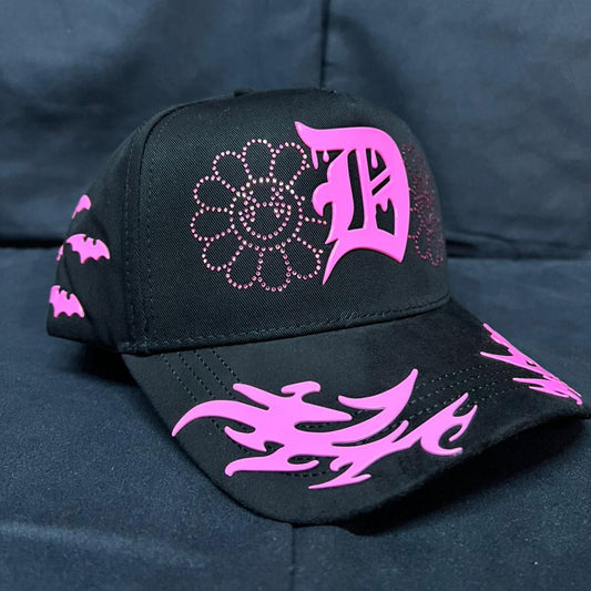 DREAMER HATS X INNEDIT X FC ROSA CON CAJA