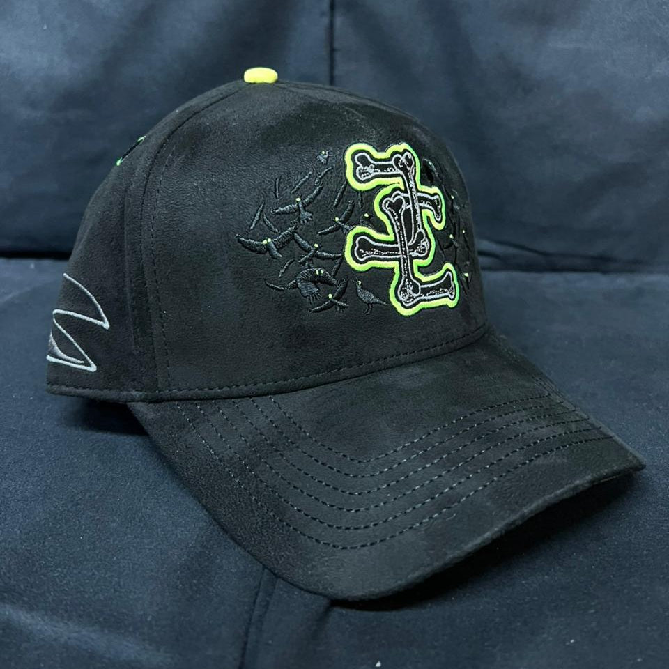 BONES NEGRO NEÓN CURVA JC HATS