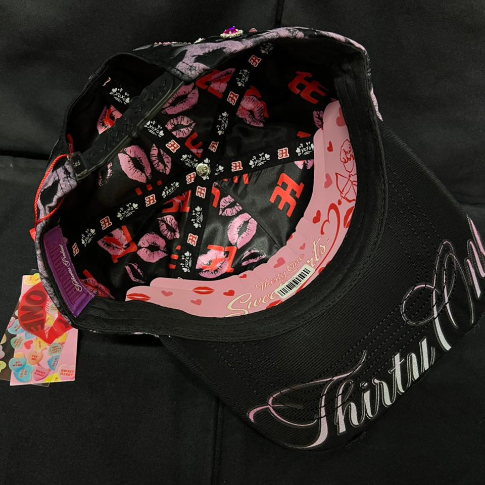 LA SAN VALENTÍN 31 HATS