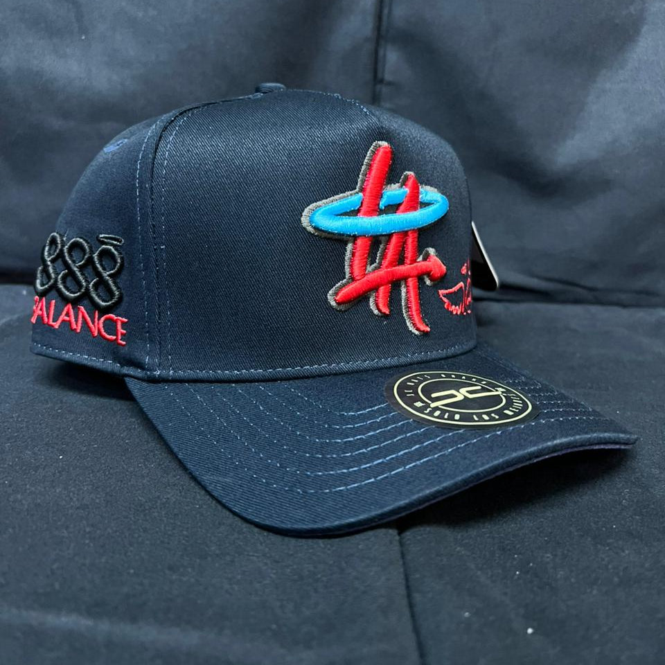 LA EL ÁNGEL AZUL CURVA JC HATS